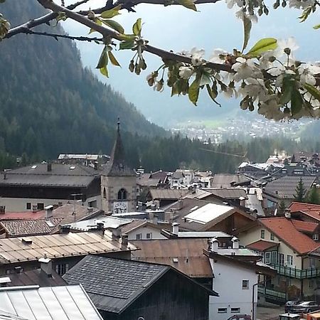 Villetta Panorama Apartman Canazei Kültér fotó