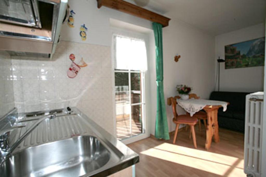 Villetta Panorama Apartman Canazei Szoba fotó