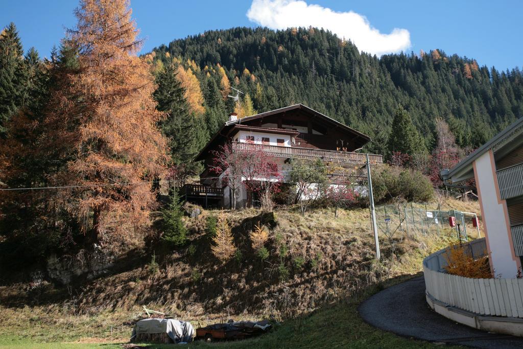 Villetta Panorama Apartman Canazei Szoba fotó